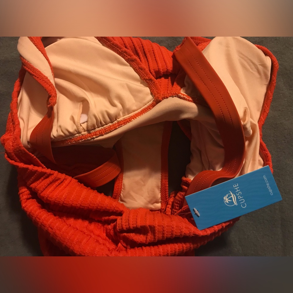 Cupshe Red Ribbed One Piece Swimsuit - Picture 7 of 7